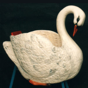 Cygne sculpté en bois